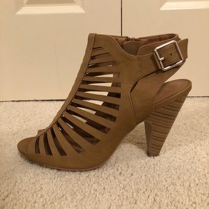 Size 8.5 Heels